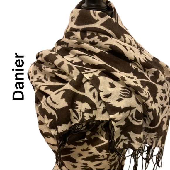Danier 100% wool lightweight shawl scarf brown and cream - Picture 1 of 12